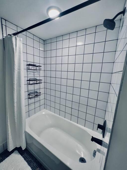 Appartamento Urban Oasis, Otr Near Casino & Downtown! - 2 Beds Cincinnati Esterno foto